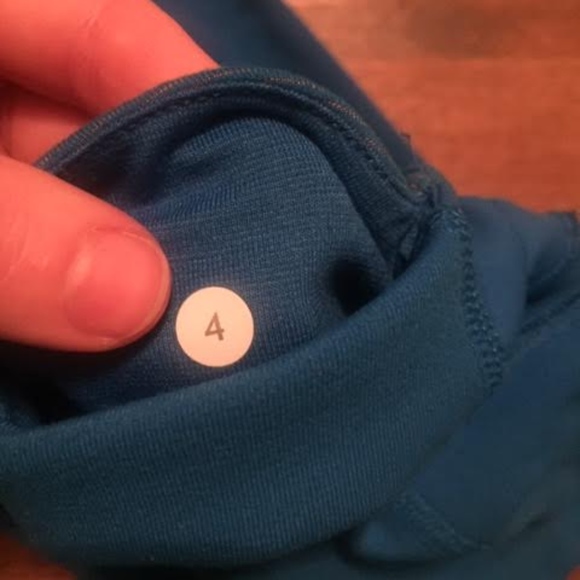 Lululemon Blue Wunder Under Leggings Like New - Picture 3 of 3